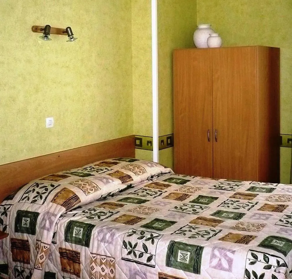 Hôtel le Floréal Lille 2*,